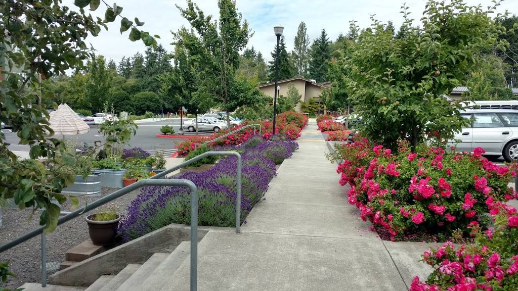 Village Green Retirement Community | 26150 Dulay Rd NE, Kingston, WA 98346, USA | Phone: (360) 297-2836