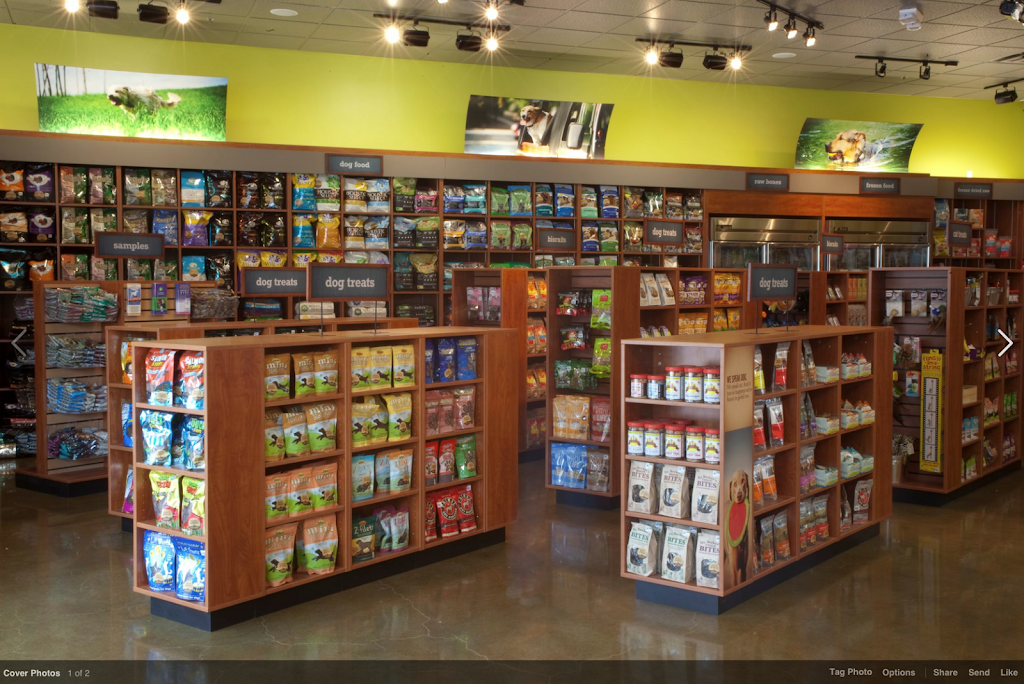 Krisers Natural Pet | Lincoln Park, 2055 N Clybourn Ave, Chicago, IL 60614 | Phone: (773) 871-3663