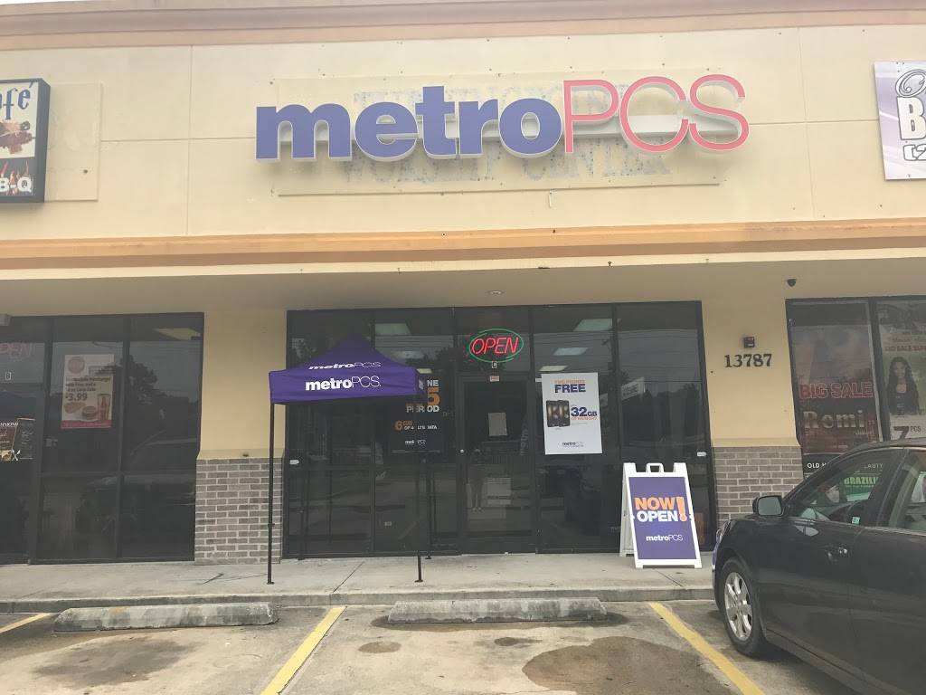 Metro by T-Mobile | 13787 Old Hammond Hwy, Baton Rouge, LA 70816, USA | Phone: (225) 456-2059