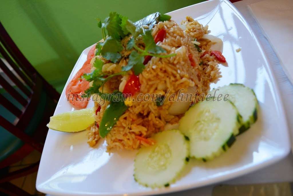 Thai Kitchen | 3425 Broadway St, American Canyon, CA 94503 | Phone: (707) 652-5871