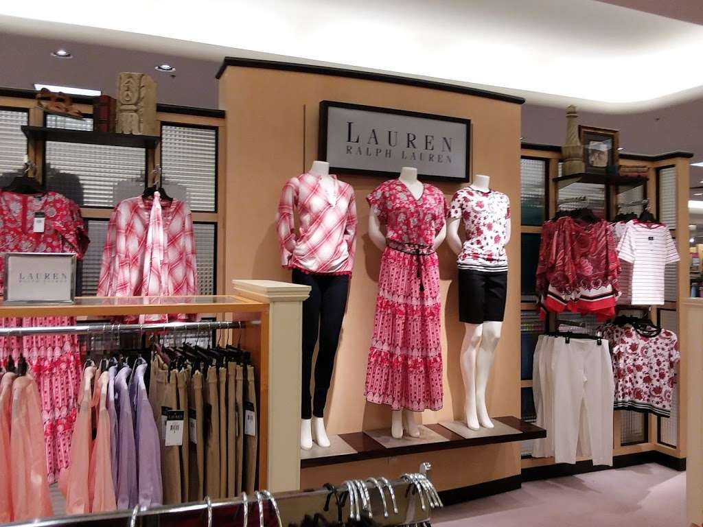 Dillards | 100 Eagle Ridge Mall Ent, Lake Wales, FL 33859, USA | Phone: (863) 676-7646