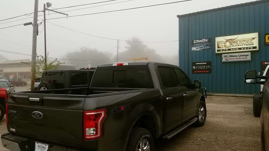 Brazoria County Truck Outfitters | 2123 S Velasco St, Angleton, TX 77515 | Phone: (979) 308-2279