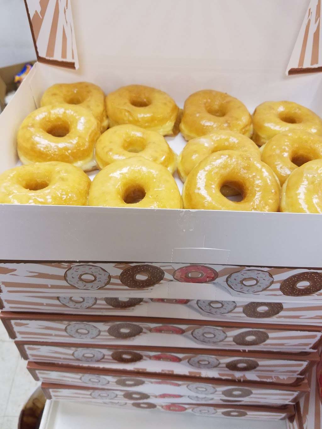 Fresh & Best Donuts | 1619 S Fry Rd, Katy, TX 77450, USA | Phone: (713) 499-0082