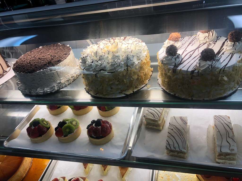 La Patrona Bakery | 2000 Falcon Trace Blvd Suite 160, Orlando, FL 32837, USA | Phone: (407) 601-3466