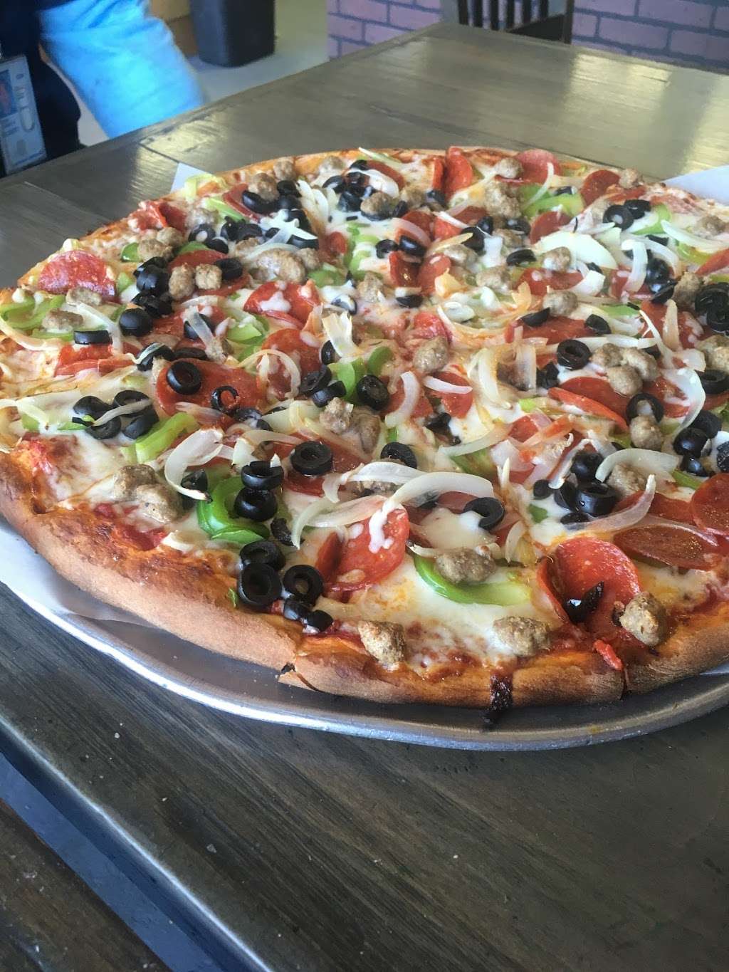 Giros By The Slice Pizza | 100 W Imperial Ave, El Segundo, CA 90245, USA | Phone: (310) 335-6070