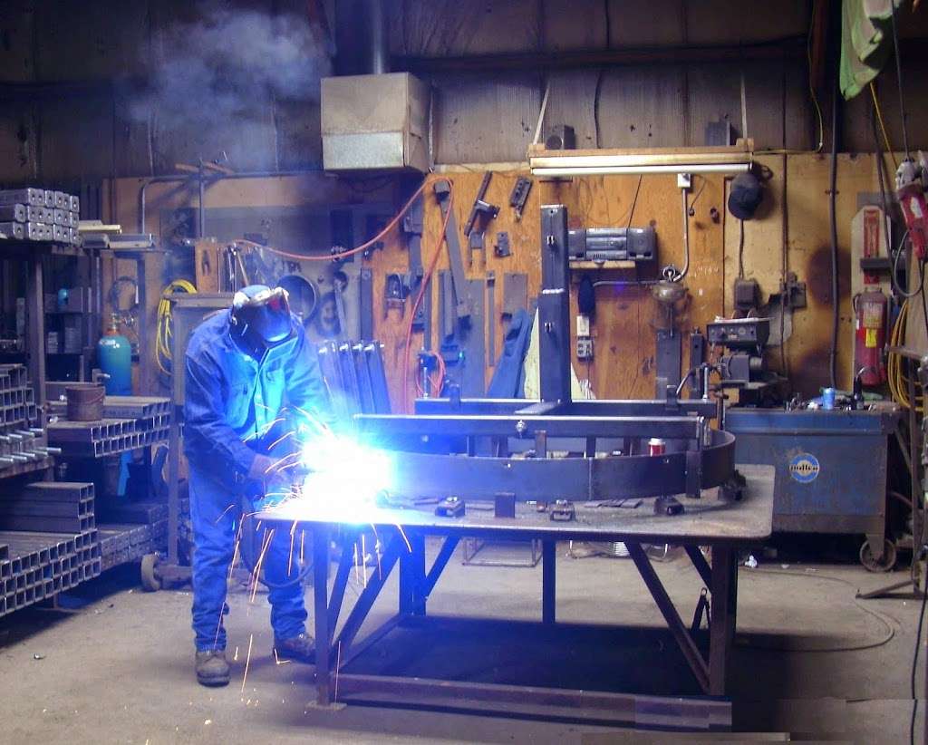 CMW Custom Mobile Welding | 9981 52nd St, Riverside, CA 92509, USA | Phone: (909) 268-5256