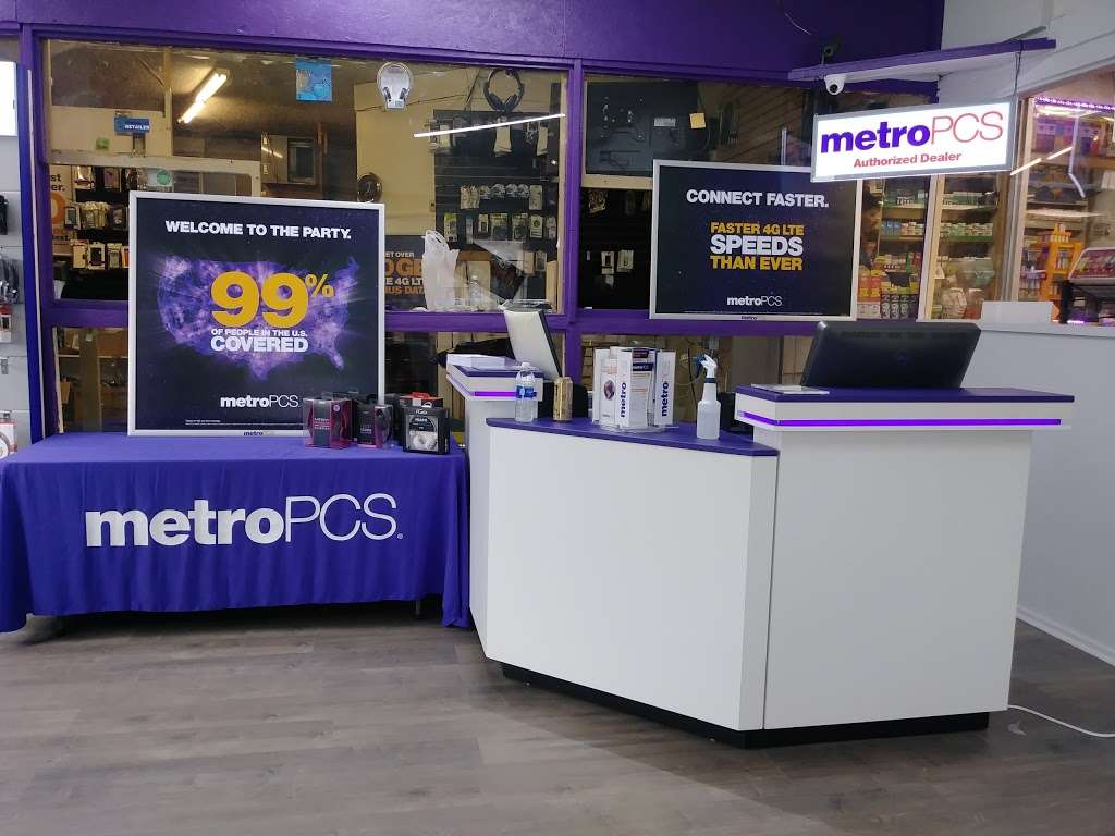 Metro by T-Mobile | 5846 Prospect Ave, Kansas City, MO 64130, USA | Phone: (816) 444-0124