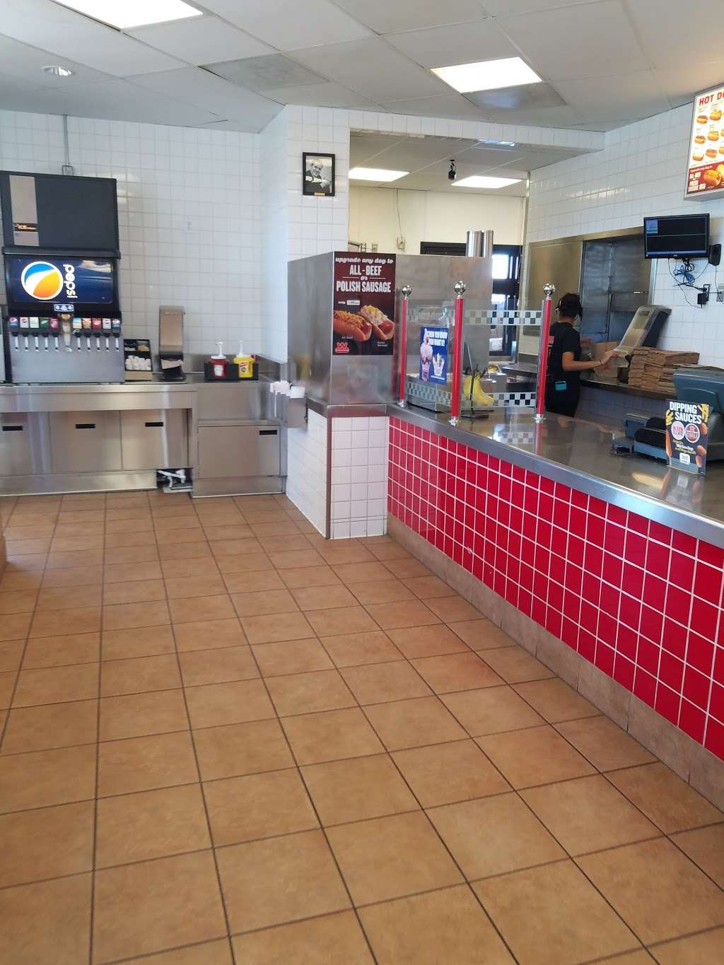 Wienerschnitzel | 12951 Hesperia Rd #2, Victorville, CA 92392, USA | Phone: (760) 241-7600