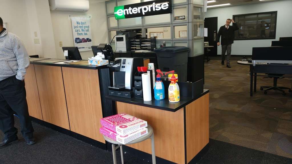 Enterprise Rent-A-Car | 190 S Dupont Hwy, New Castle, DE 19720, USA | Phone: (302) 323-0850