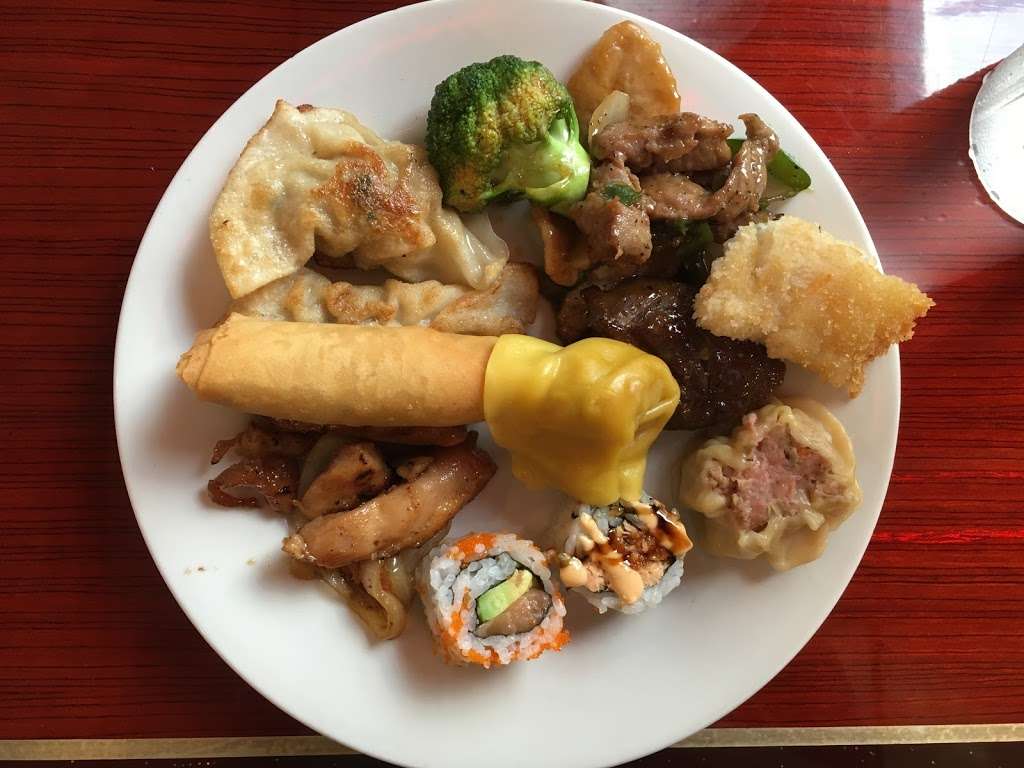 Asian Buffet Restaurant | 276 W Old Country Rd, Hicksville, NY 11801, USA | Phone: (516) 433-6688