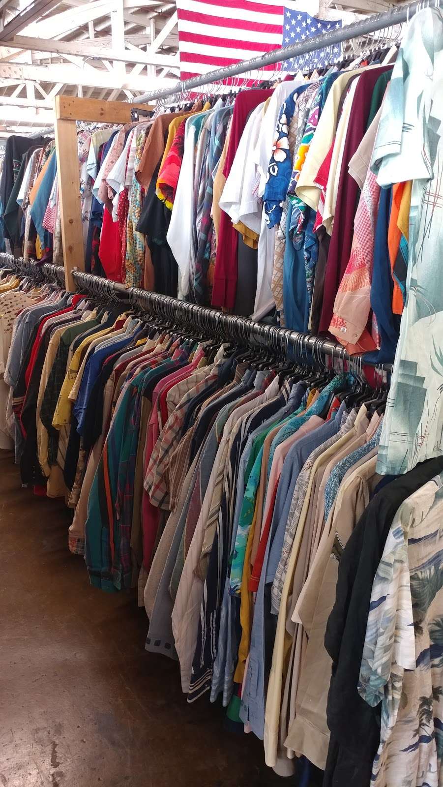 Torgom Wholesale Vintage Clothing Co. -Vernon | 4355 Fruitland Ave 2nd floor, Vernon, CA 90058, USA | Phone: (323) 567-2013