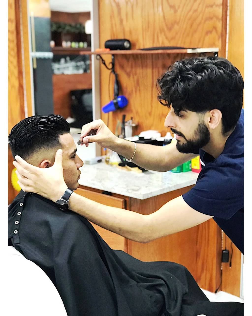 Ammar’s Cuts Carrollwood | 4950 Northdale Blvd #103, Tampa, FL 33624 | Phone: (570) 394-2798