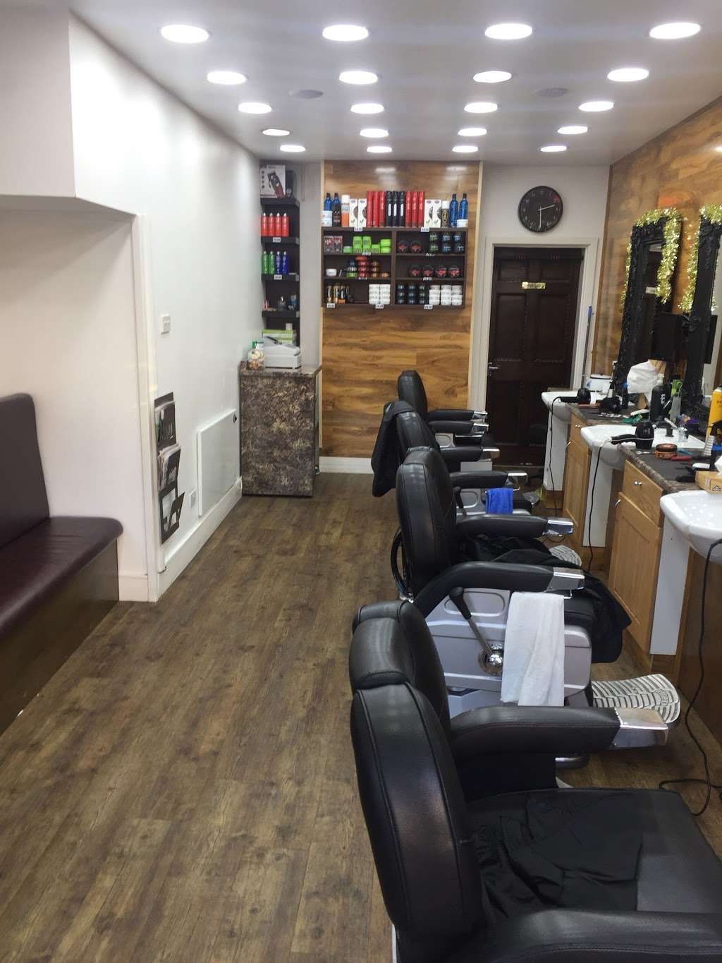 Star Barbers | 54 High St, Godstone RH9 8LW, UK | Phone: 01883 740363