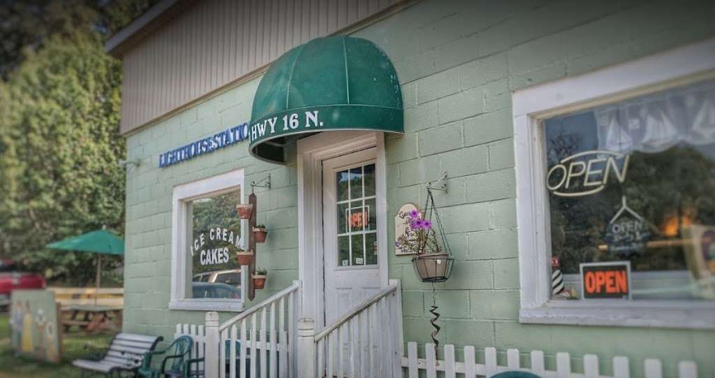 Lighthouse Station Ice Cream | 2171 NC-16 Business, Denver, NC 28037, USA | Phone: (704) 483-3699