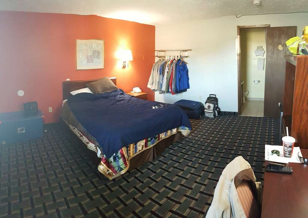 Royal Motel | 602 State Road 67 North, Martinsville, IN 46151, USA | Phone: (765) 342-6671