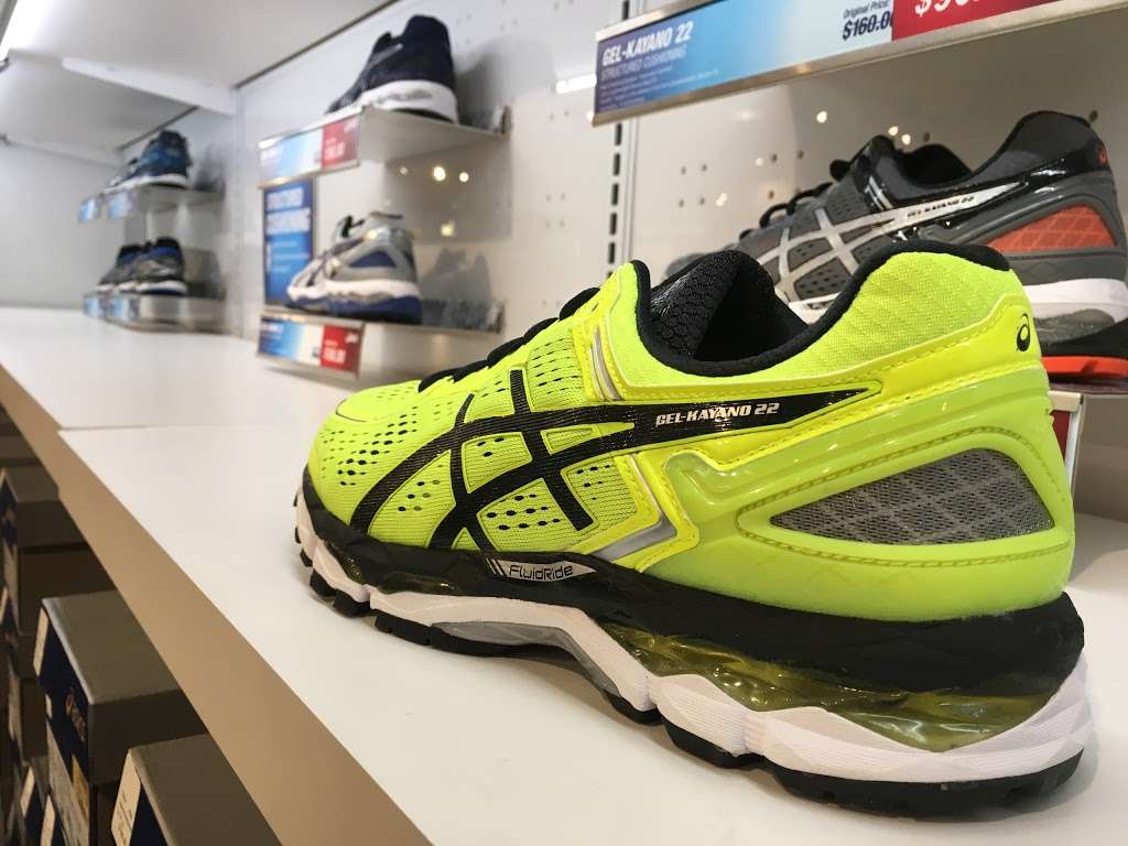 ASICS Outlet | 4976 Premium Outlets Way #508, Chandler, AZ 85226, USA | Phone: (480) 639-1915