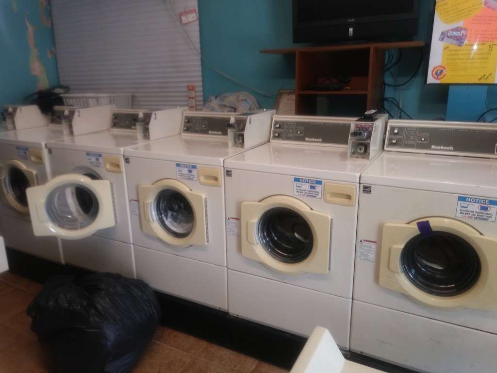 Wealthy Place Laundry | 222 Clinton Pl, Newark, NJ 07112 | Phone: (973) 926-0700