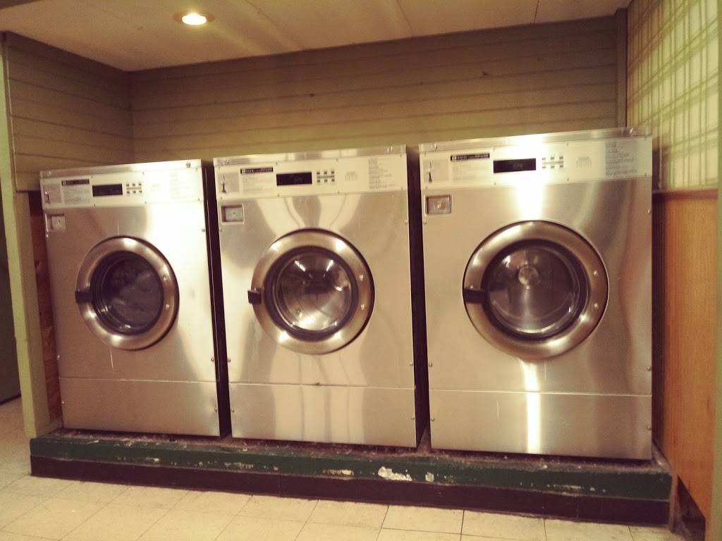 McFarland Laundromat | 4802 Farwell St, McFarland, WI 53558 | Phone: (608) 345-0850