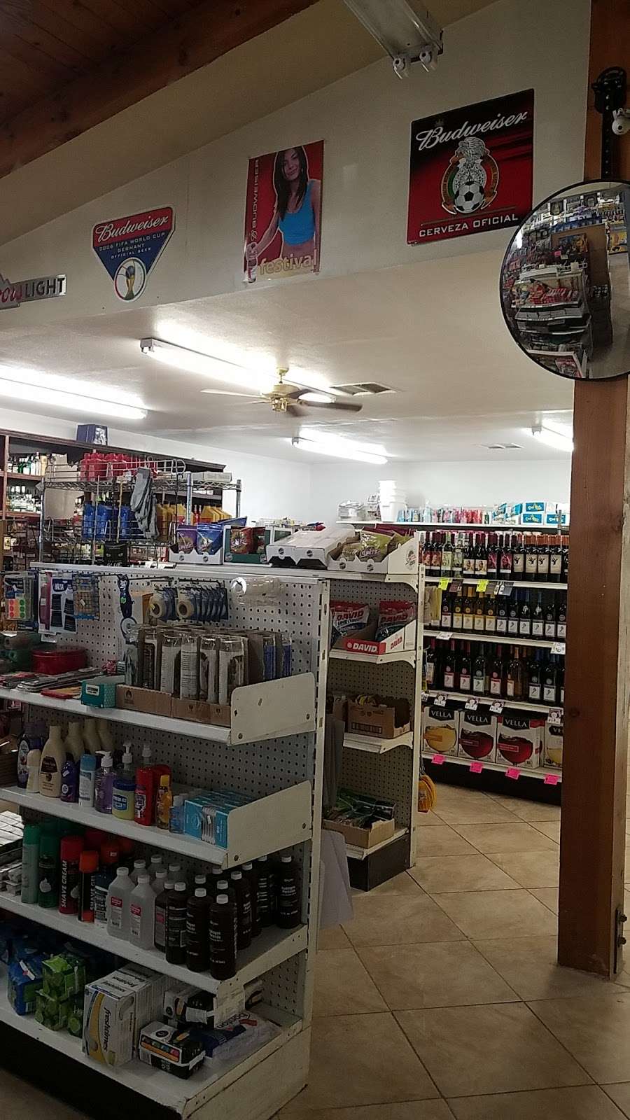 Divines Market & Liquor Store | 25181 Main St, Barstow, CA 92311, USA | Phone: (760) 253-2211