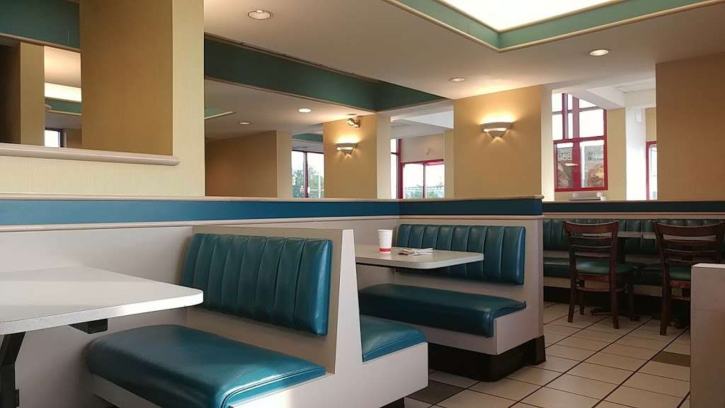 Arbys | 1099 Wayne Ave, Chambersburg, PA 17201, USA | Phone: (717) 263-5181