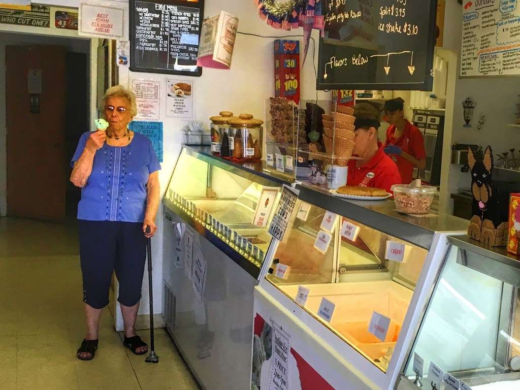 Candys Homemade Icecream | 1085 Pottsville Pike, Shoemakersville, PA 19555, USA | Phone: (610) 562-1620