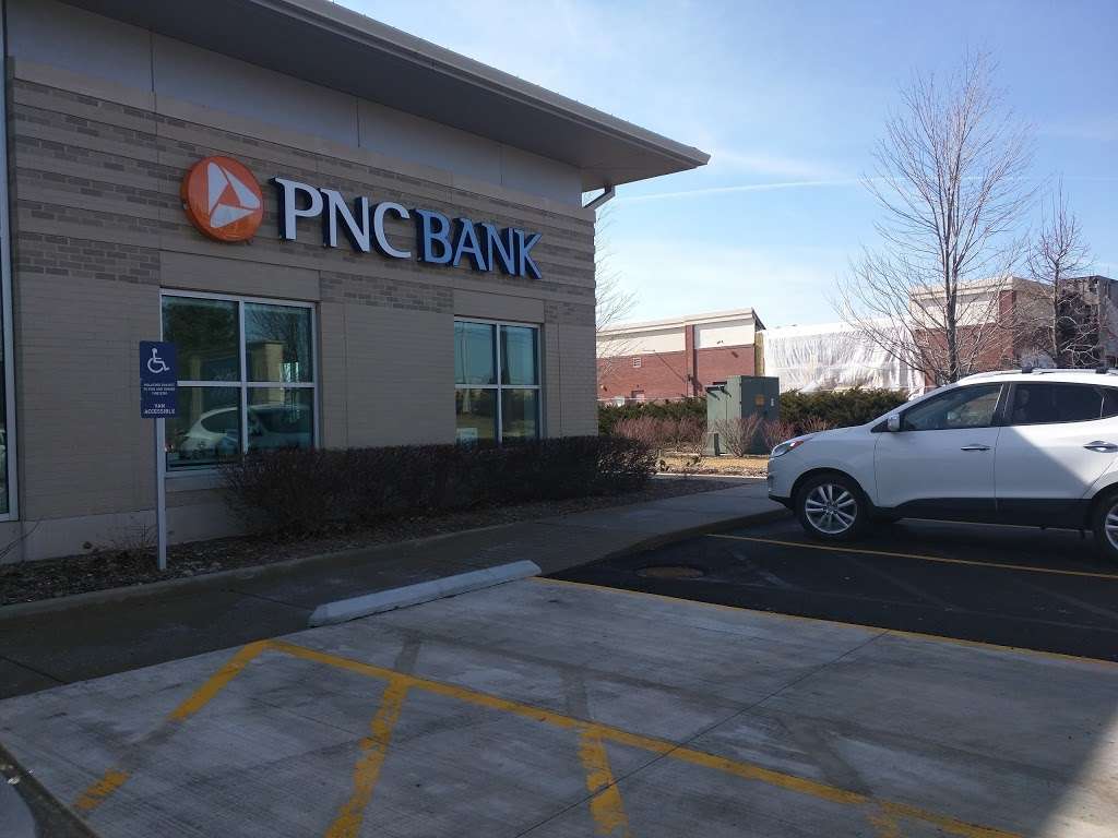 PNC Bank | 3879 E Main St, St. Charles, IL 60174 | Phone: (630) 444-0817
