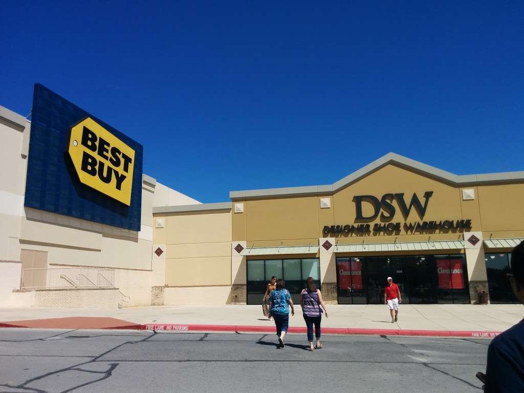 Dsw on sale the loop