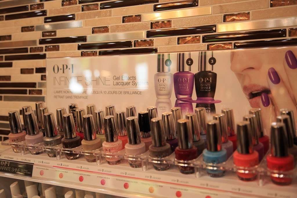 Charming Nails and Day Spa La Plata | 9375 Chesapeake St, La Plata, MD 20646 | Phone: (301) 934-4444