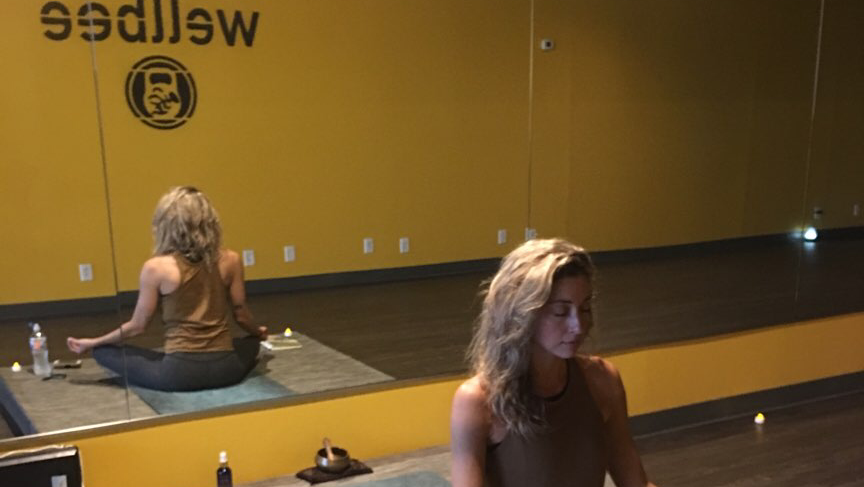 wellbee yoga | 9046 Adams Ave, Huntington Beach, CA 92646 | Phone: (714) 587-9333