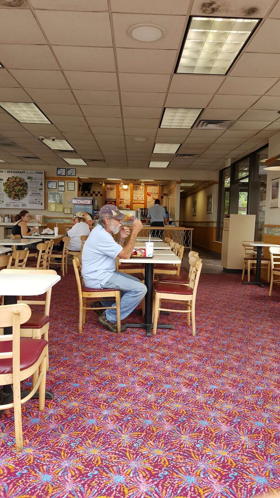 Wendys | 55 S Wyoming Ave, Edwardsville, PA 18704, USA | Phone: (570) 288-2200