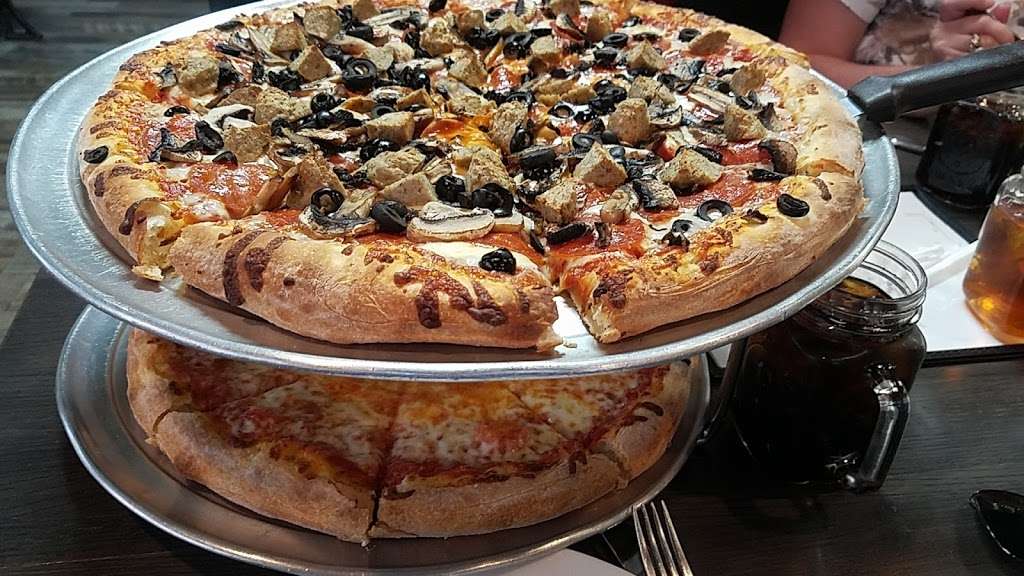 212 Pizza Co. | 848 N Ridge Rd, Castle Rock, CO 80104, USA | Phone: (303) 688-9800