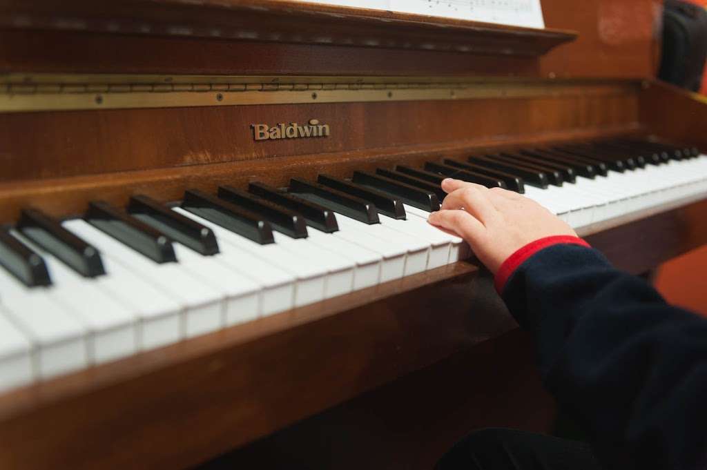 Crescendo Music | 351 Post Rd, Darien, CT 06820, USA | Phone: (203) 689-7725