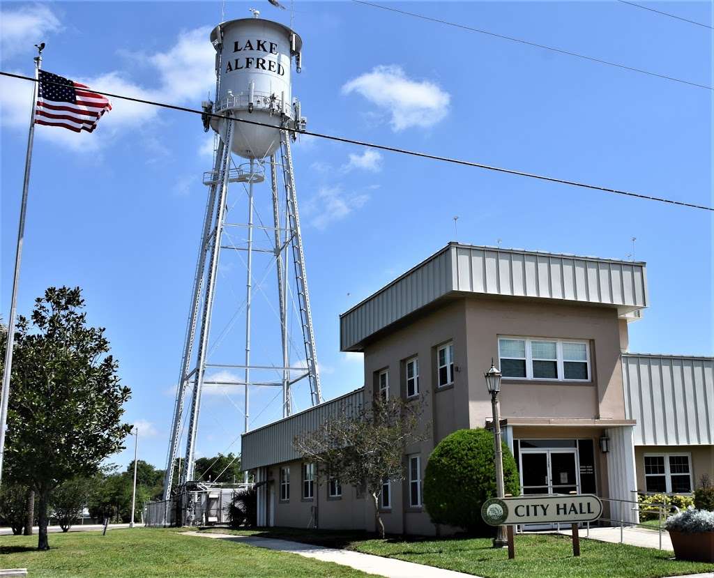 Lake Alfred City Hall | 120 E Pomelo St, Lake Alfred, FL 33850, USA | Phone: (863) 291-5270