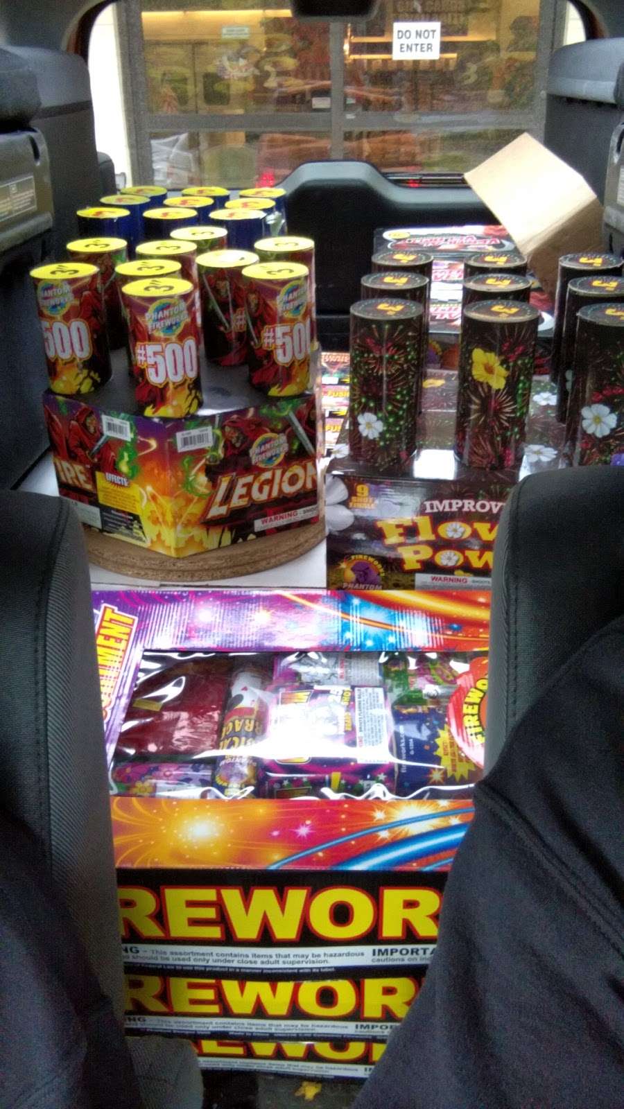 Phantom Fireworks of Londonderry | 15 Londonderry Rd, Londonderry, NH 03053, USA | Phone: (603) 434-0700