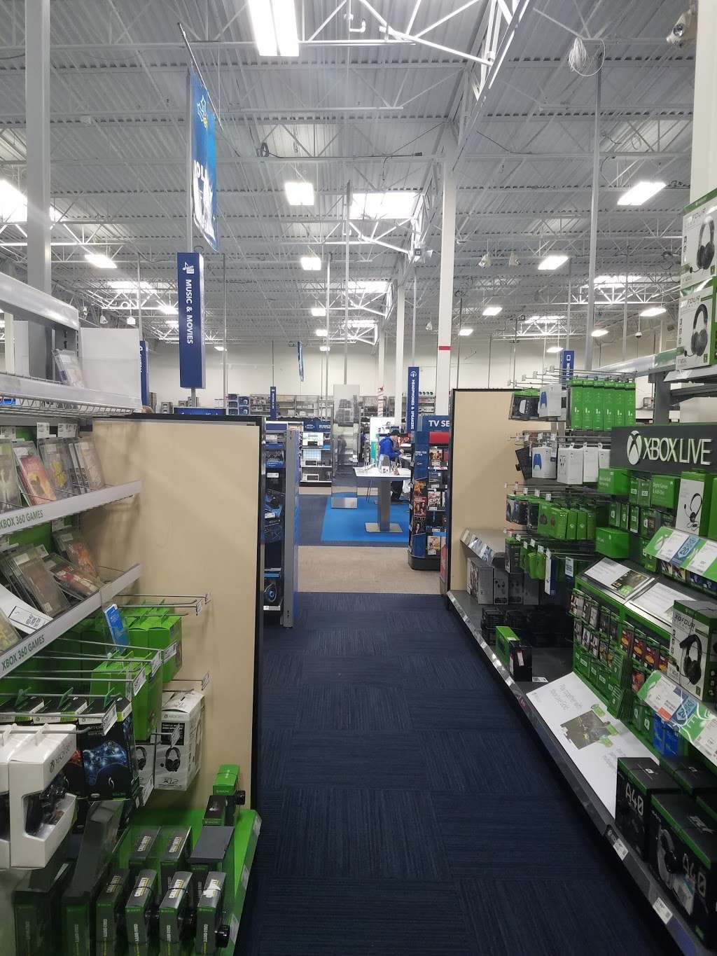 Best Buy | 276 Retail Commons Pkwy, Martinsburg, WV 25403, USA | Phone: (304) 262-5538