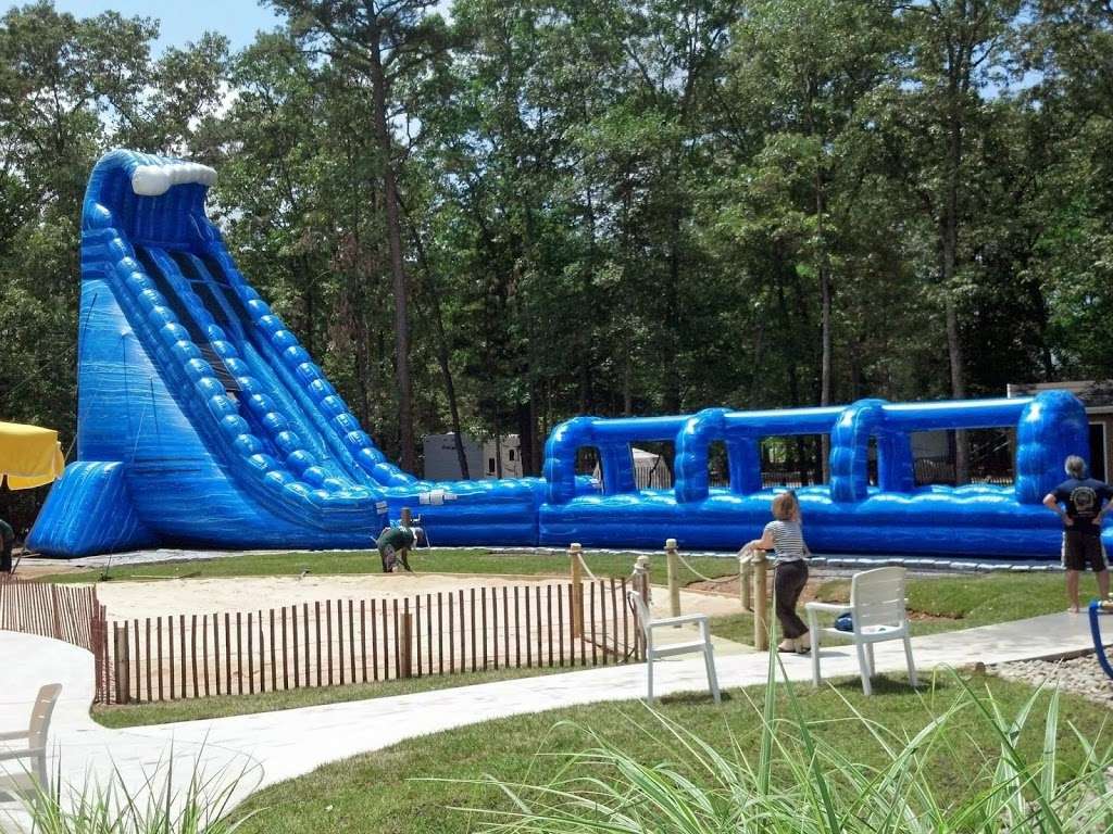 Jellystone Park in Elmer NJ | 49 Beal Rd, Elmer, NJ 08318, USA | Phone: (856) 451-7479