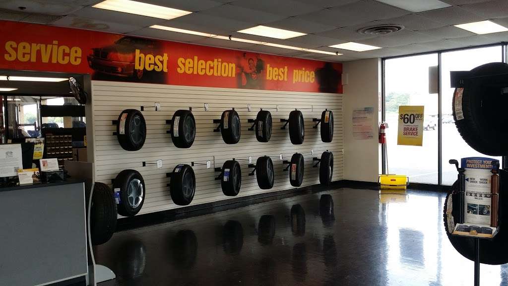 Tires Plus | 875 Plaza Blvd, Lancaster, PA 17601, USA | Phone: (717) 208-2469