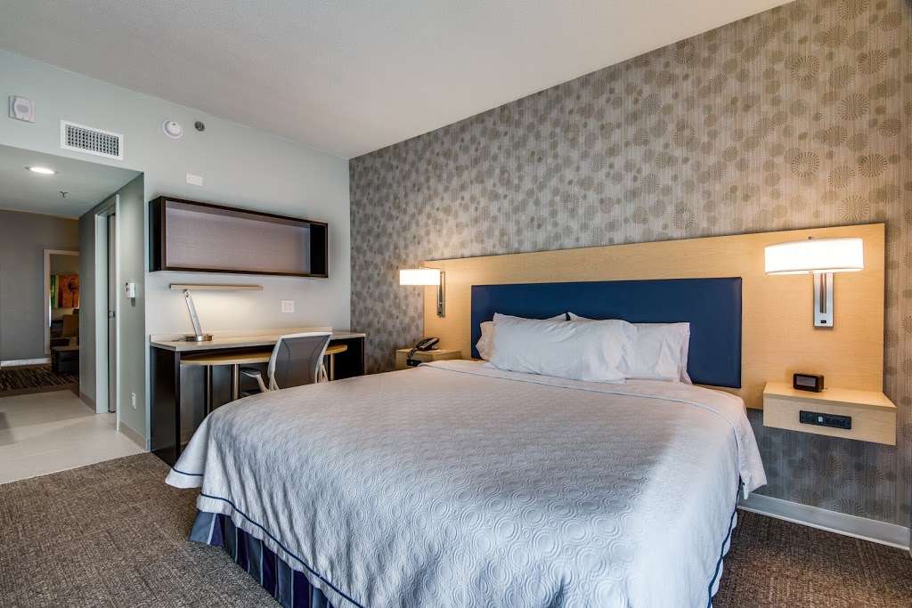 Home2 Suites by Hilton DFW Airport South Irving | 4340 W Airport Fwy, Irving, TX 75062, USA | Phone: (972) 986-3606