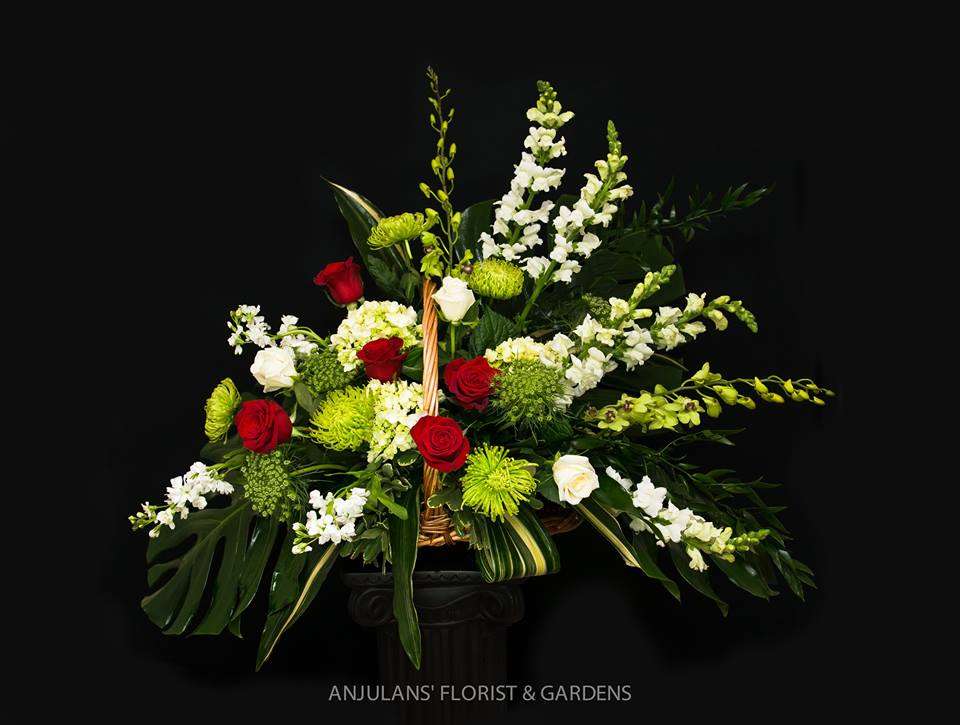 ANJULANS Florist - Gardens - Gifts - Holiday Decor - Events | 221 Winthrop St, Rehoboth, MA 02769, USA | Phone: (508) 252-5300