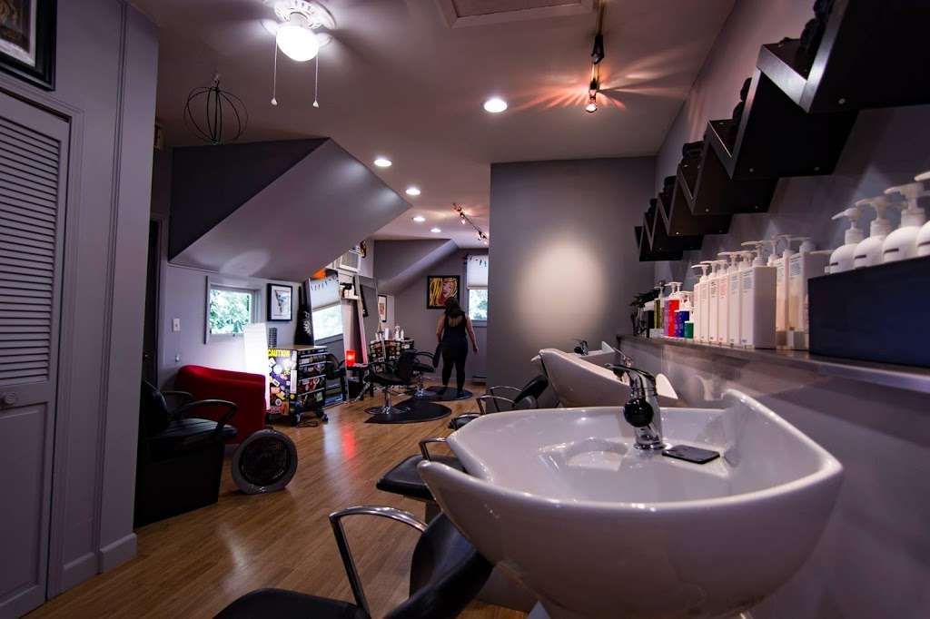 Save Your Scissors Salon | 5 Riverside Rd, Sandy Hook, CT 06482, USA | Phone: (203) 304-9902