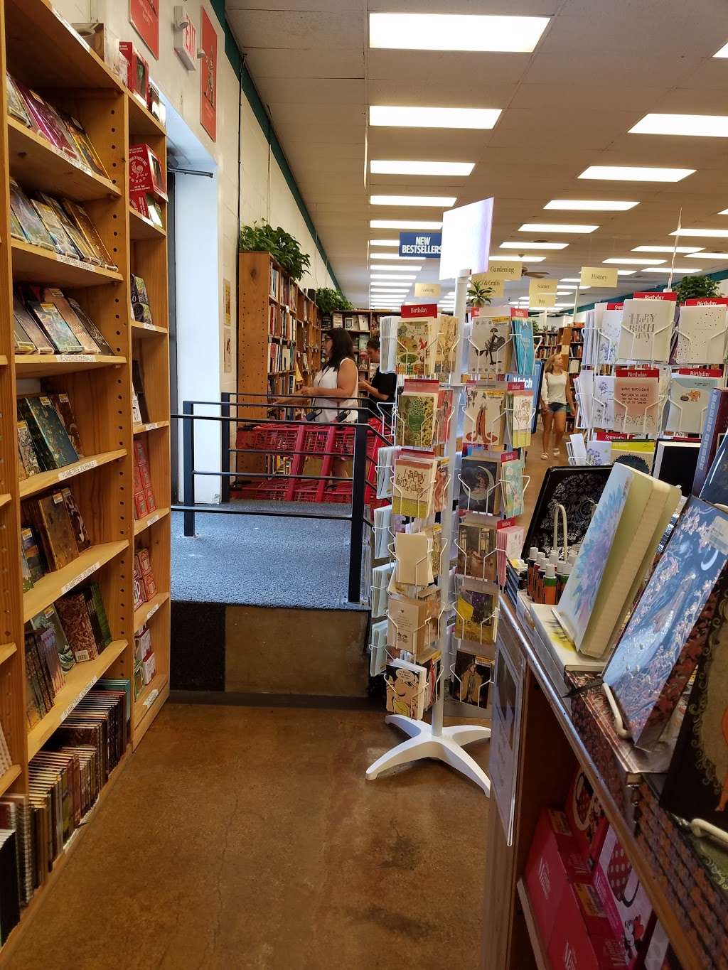 Half Price Books | 844 N U.S. 31, Greenwood, IN 46142, USA | Phone: (317) 889-1076