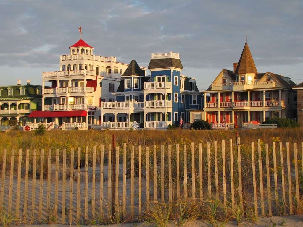 931 Beach Guest House | 931 Beach Ave, Cape May, NJ 08204 | Phone: (609) 884-0275