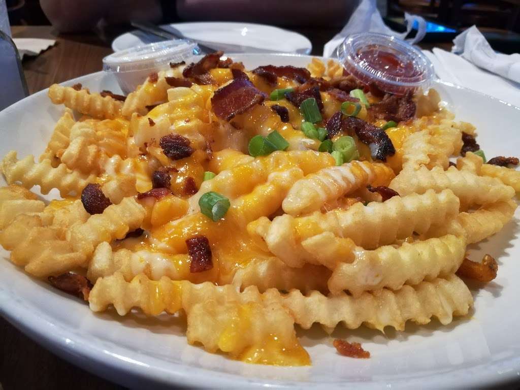 Buffalo Wing Factory | 2260-D Hunters Woods Plaza, Reston, VA 20191 | Phone: (703) 390-9015