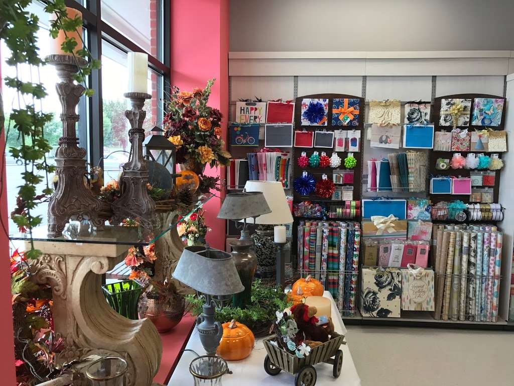 Jerrys Flowers & Gifts | 700 Fieldstone Dr Suite 116-118, Leesburg, VA 20176, USA | Phone: (703) 777-2561