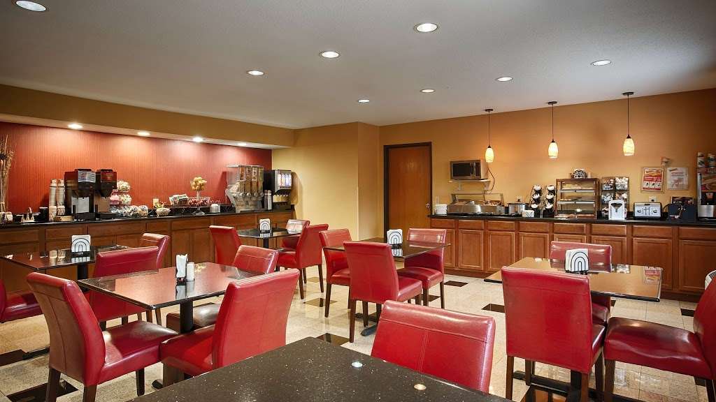 Best Western Shippensburg Hotel | 125 Walnut Bottom Rd, Shippensburg, PA 17257, USA | Phone: (717) 532-5200