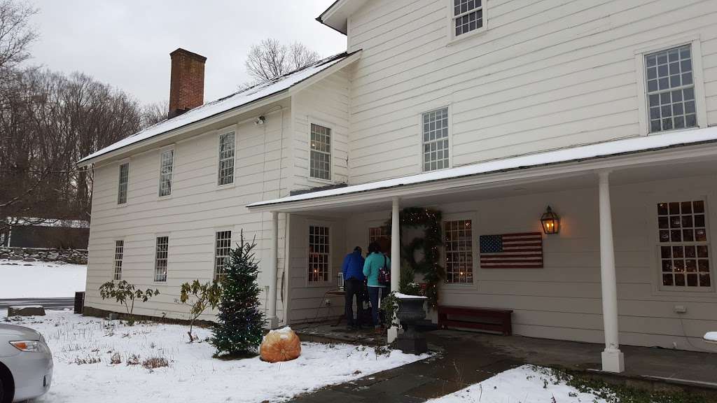Historical Christmas Barn | 150 Danbury Rd, Wilton, CT 06897, USA | Phone: (203) 761-8777