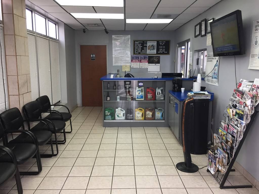 Euless Express Lube | 2740 W Euless Blvd, Euless, TX 76040, USA | Phone: (817) 571-8100 Euless Express Lube | 2740 W Euless Blvd, Euless, TX 76040, USA | Phone: (817) 571-8100