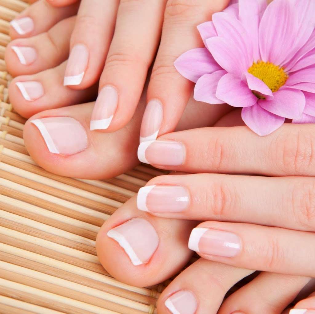 Tip & Toe Nails Salon | 1839 Scatterfield Rd, Anderson, IN 46012, USA | Phone: (765) 642-6818