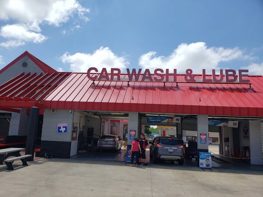 Classic Express Car Wash & Lube | 5012 S Cooper St, Arlington, TX 76017 | Phone: (817) 567-2778