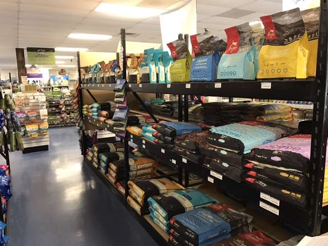 Pet Supplies Plus | 1310 Blue Valley Dr, Pen Argyl, PA 18072, USA | Phone: (610) 863-0465